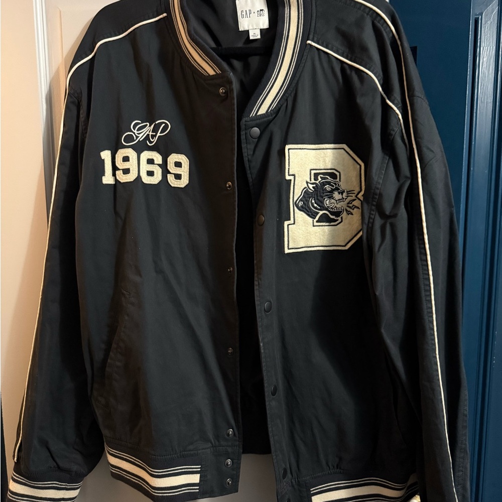 GAP Men's Black and White Varsity Jacket